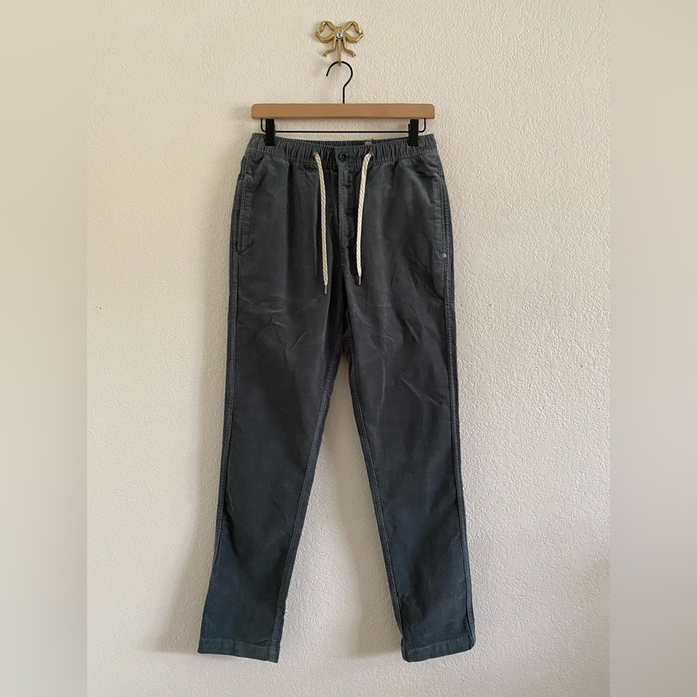 Vuori Optimist Pants Mens Small Gray Chino Corduroy Drawstring Stretch V440